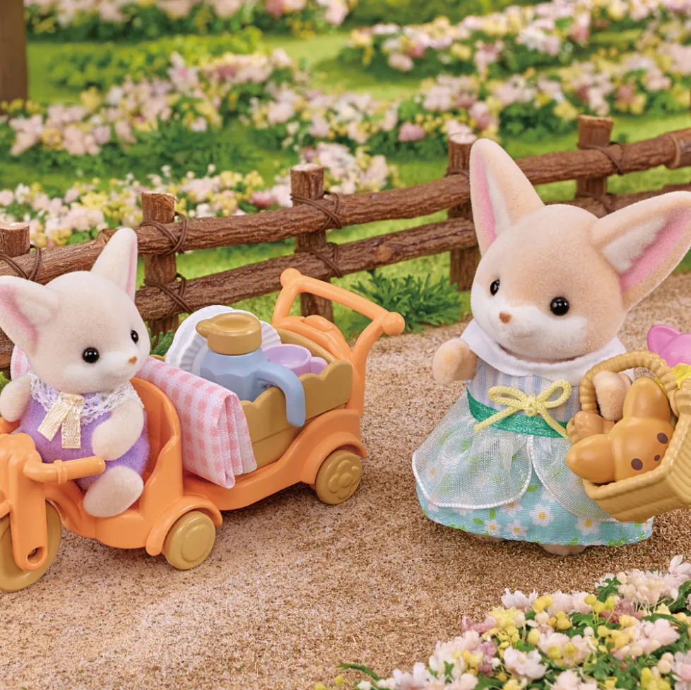 Calico Critters Sunny Picnic Set Fennec Fox