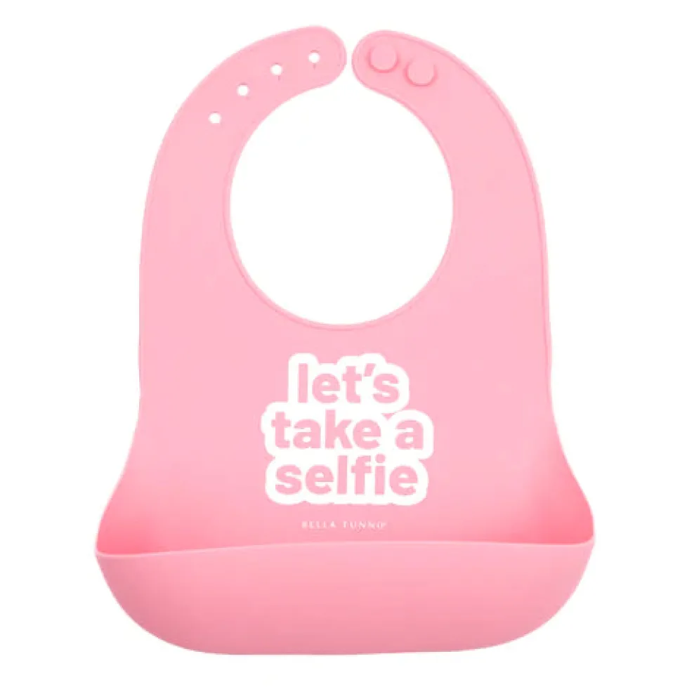 Bella Tunno Wonder Bib: Let's Take a Selfie