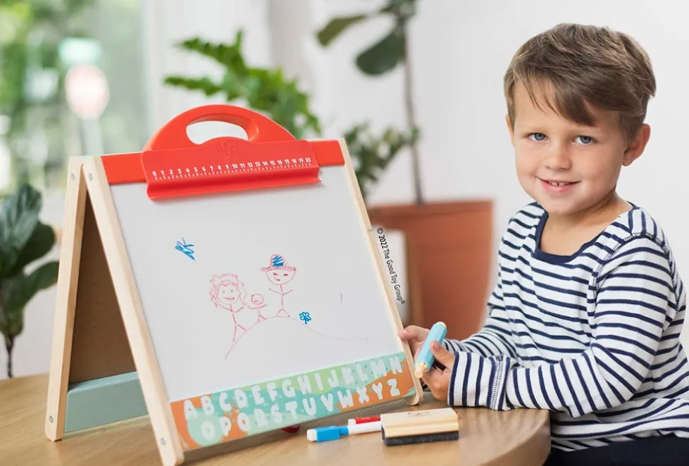 Hape Store & Go Easel