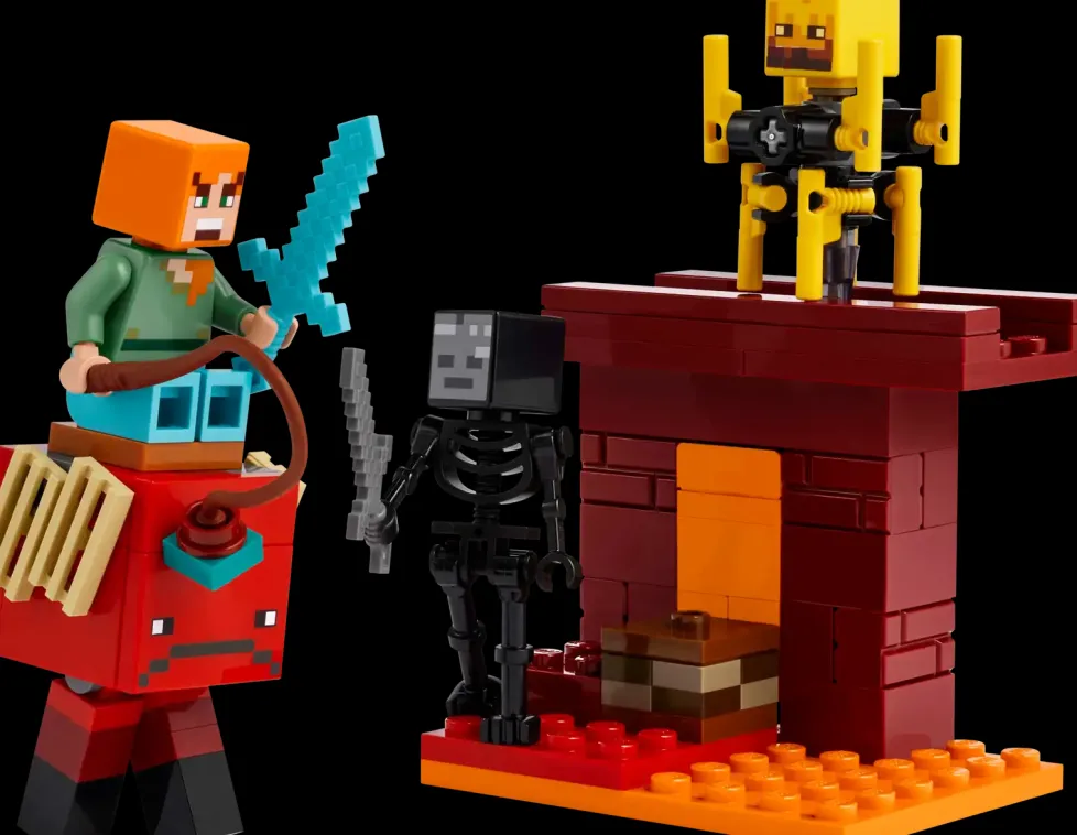 LEGO® Minecraft™ The Nether Lava Battle 21266