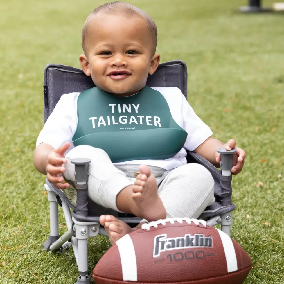Bella Tunno Wonder Bib: Tiny Tailgater