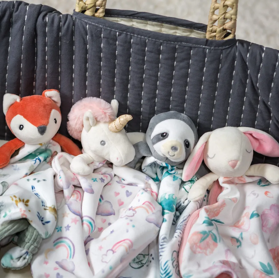 Mary Meyer Little Knottie Unicorn Blanket